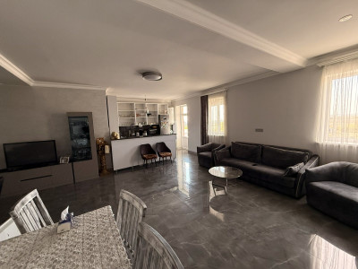 Կոդ BA-8081  Վաճառվում է բնակարան