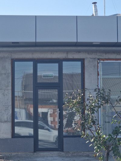 Կոդ KS-7187   Վաճառվում է ՀԱՍԱՐԱԿԱԿԱՆ նշանակության տարածք