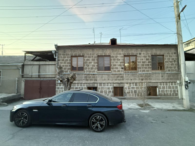 Կոդ AA-3144  Վաճառվում Է առանձնատուն