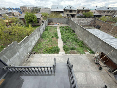 Կոդ AA-5858 Վաճառվում է առանձնատուն