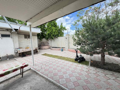 Կոդ AS-1234 Վաճառվում է առանձնատուն